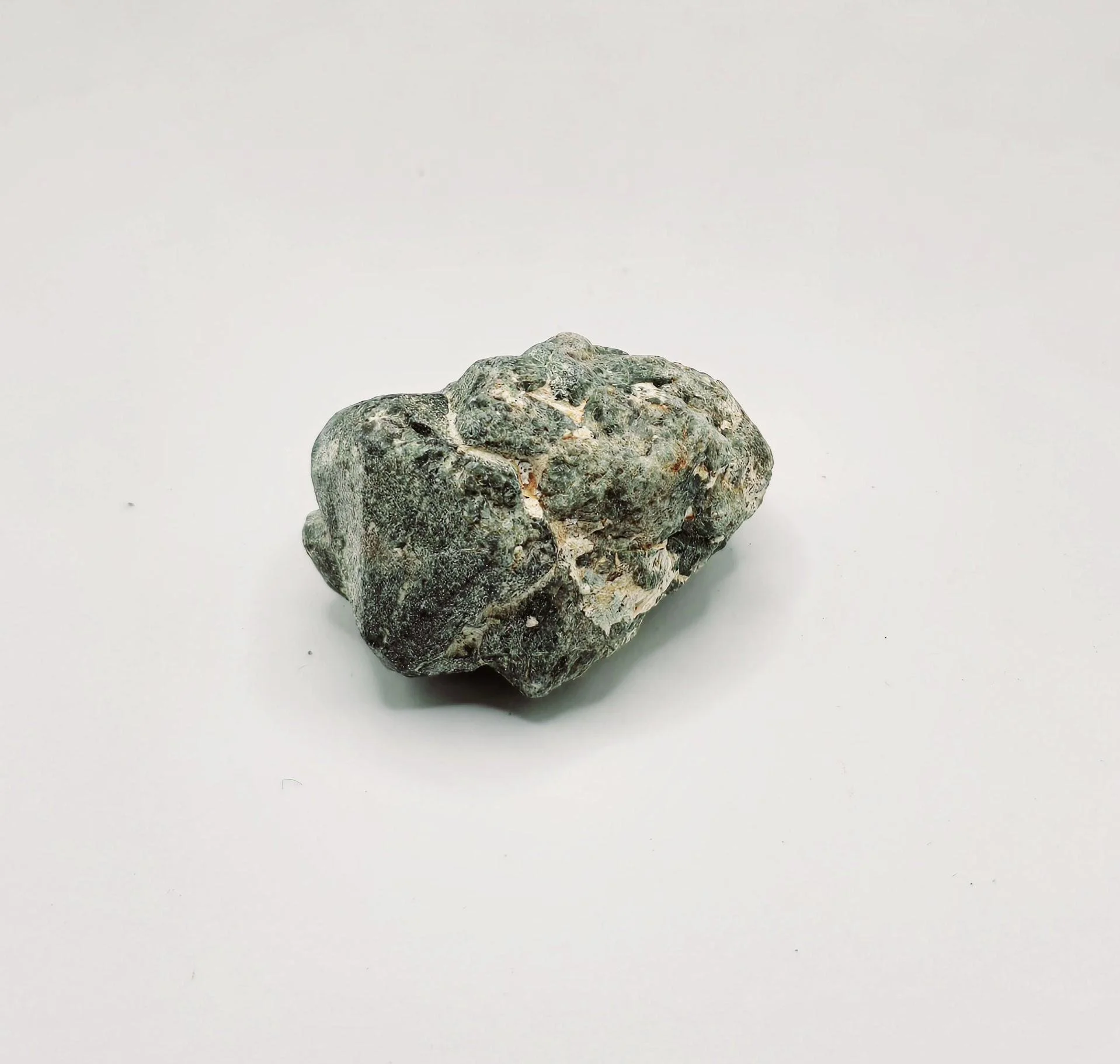 Alexandrite Mineral Specimen and Alexandrite Crystals 39 Grams