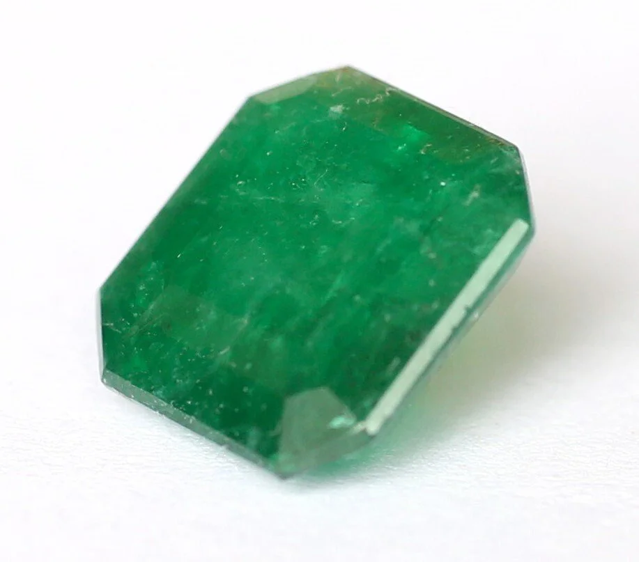 Natural Emerald 3.56 carats Certified Natural Gem (Gemmological Certificate)
