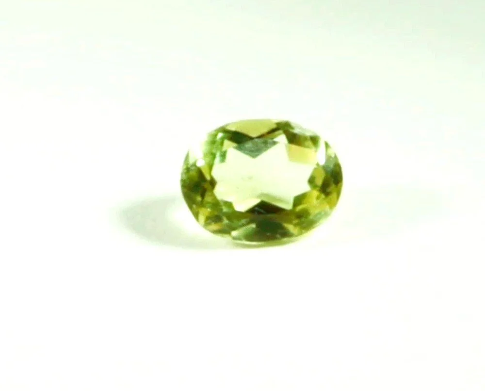 Yellow Beryl 2.80 carats Certified Gem (Gemological Certificate)