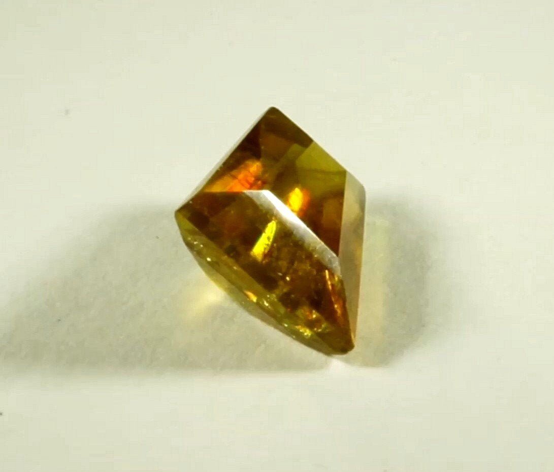 Chromiferous Sphene 1.94 carats