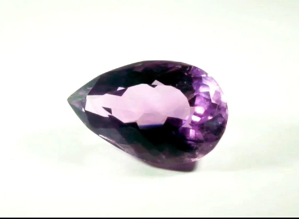 Amethyst 18.21 carats Certified Gem (Gemological Certificate)