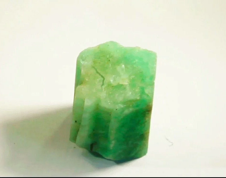 Natural Rough Emerald 41.00 carats (Specimen)