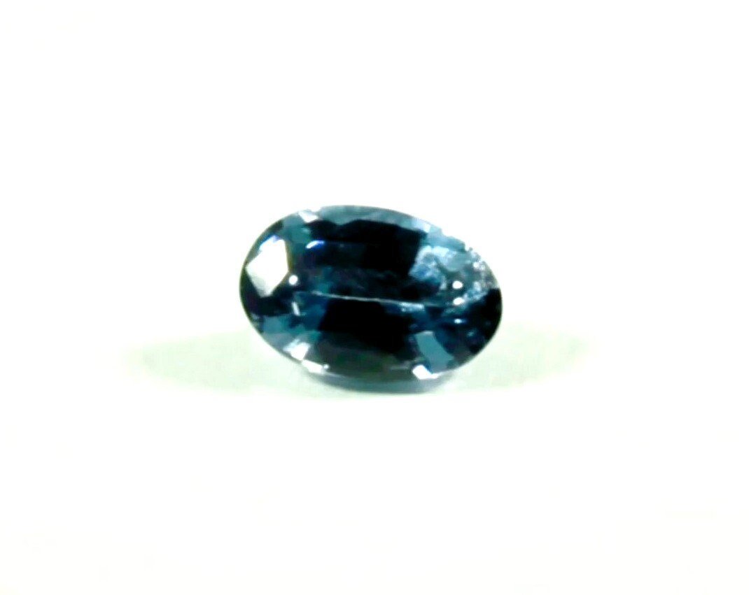 Ceylon Blue Sapphire 1.06 carat