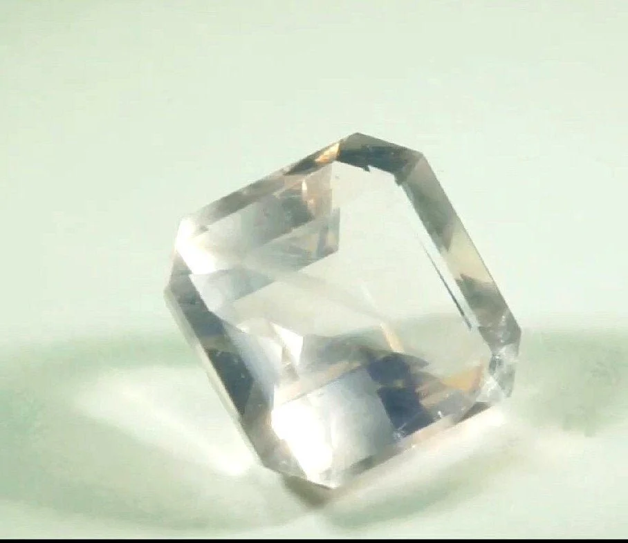 Pink Quartz 4.37 carats