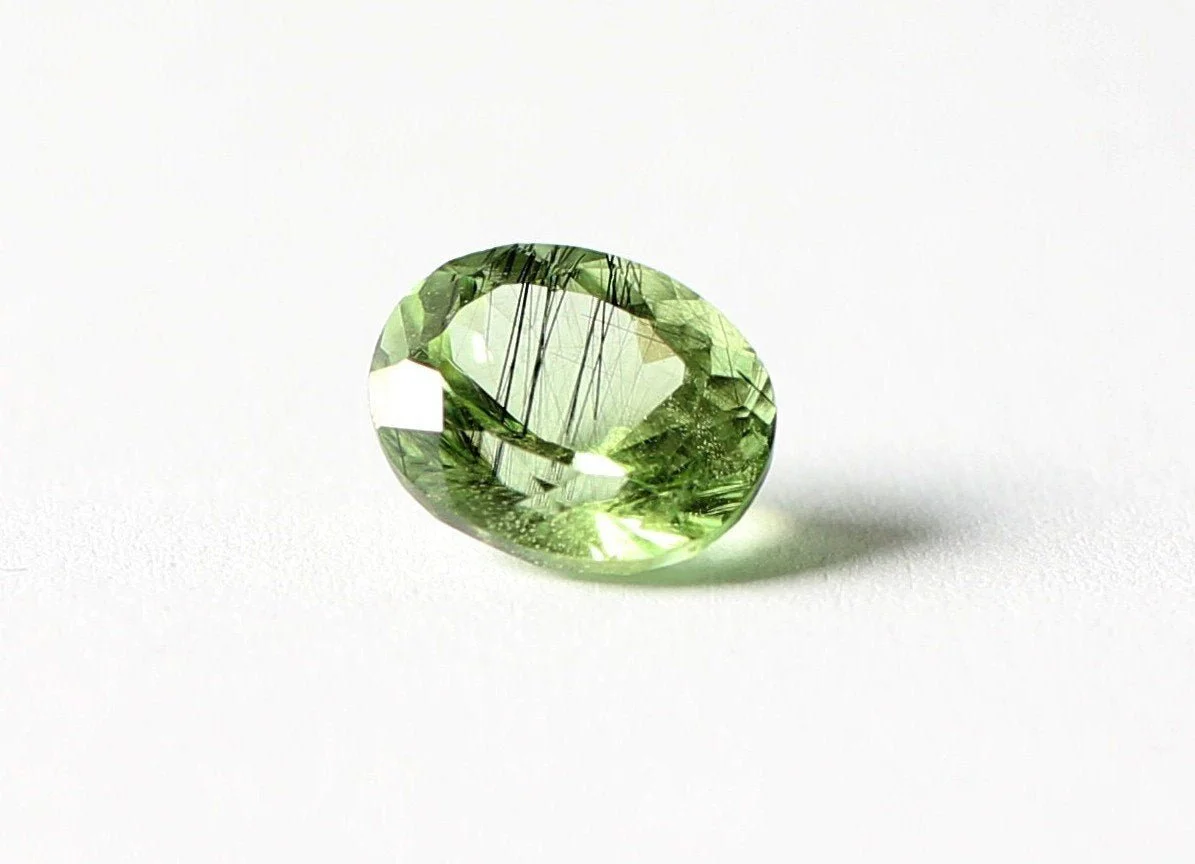 Peridot 3.47 carats Certified Gem (Gemological Certificate)