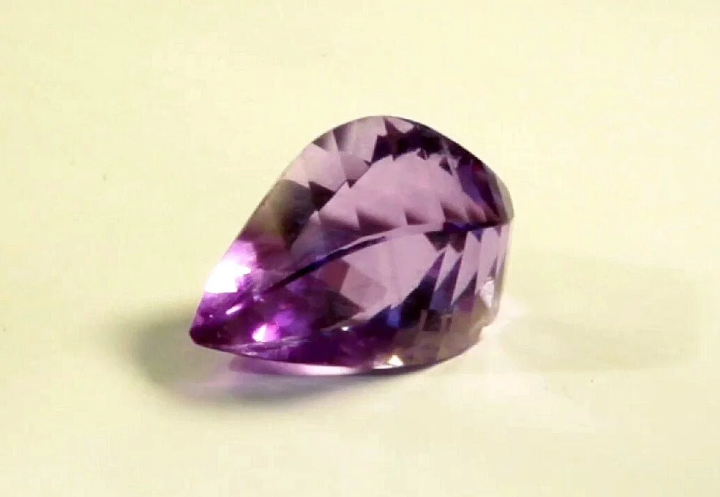 Amethyst 6.56 carats Certified Gem (Gemological Certificate)