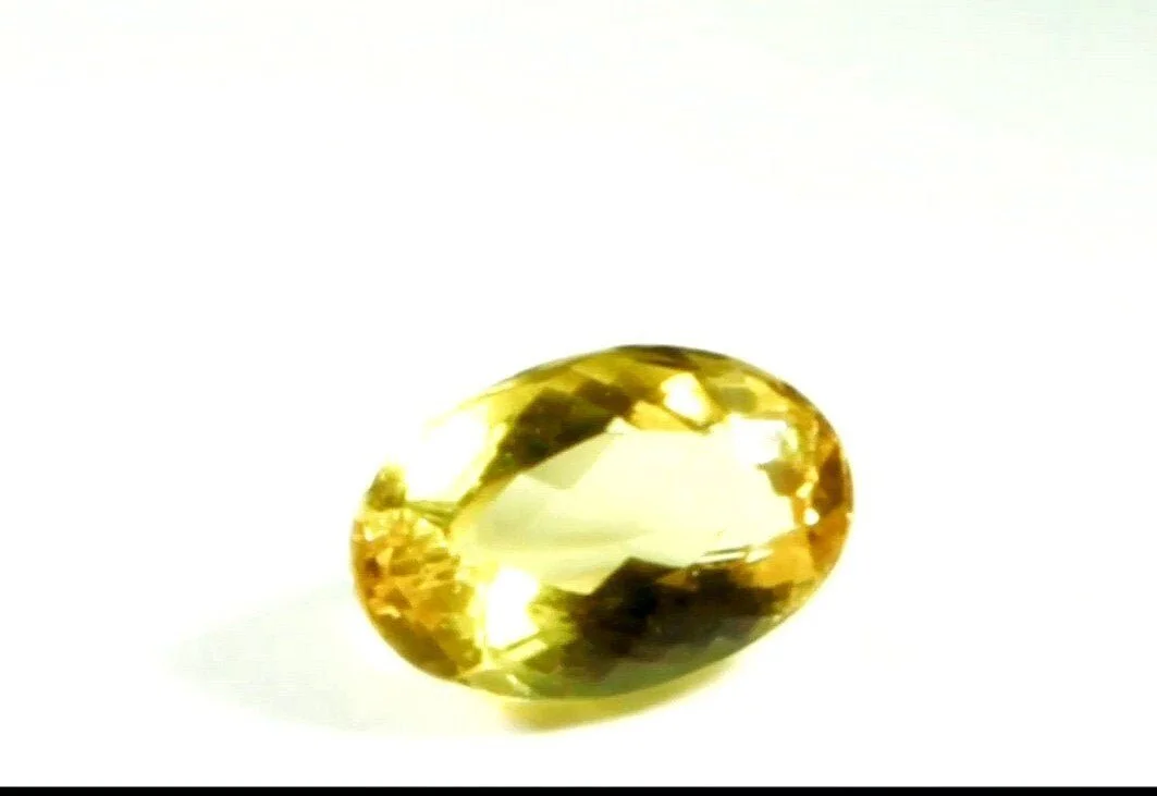 Yellow Beryl 2.72 carats Certified Gem (Gemological Certificate)