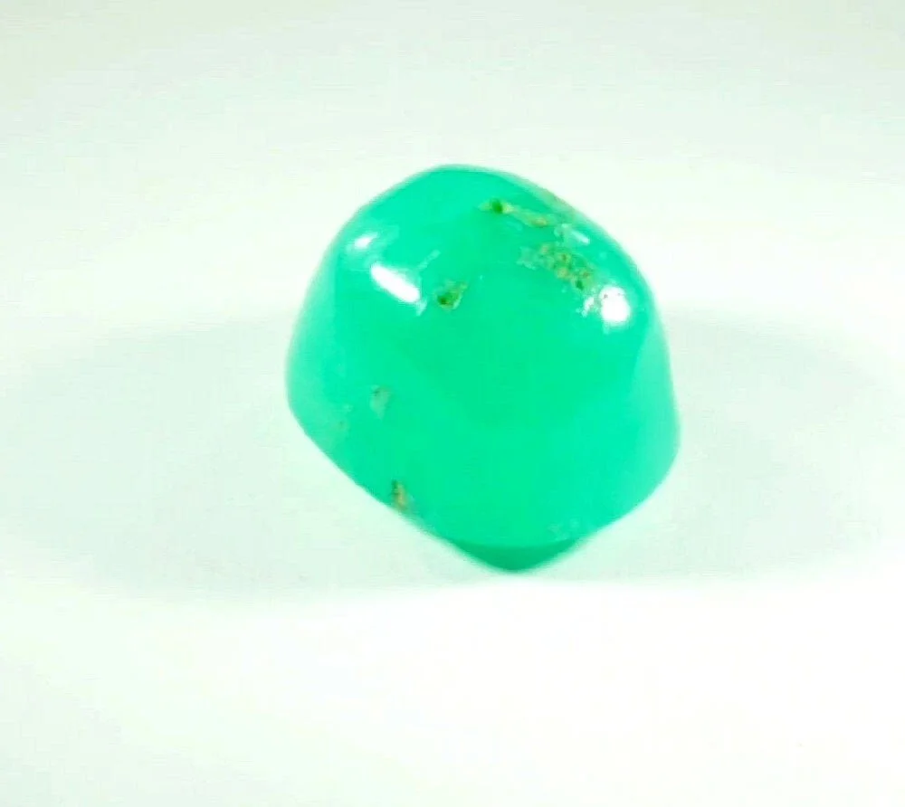 Chrysoprase 16.80 carats Certified Gem (Gemological Certificate)