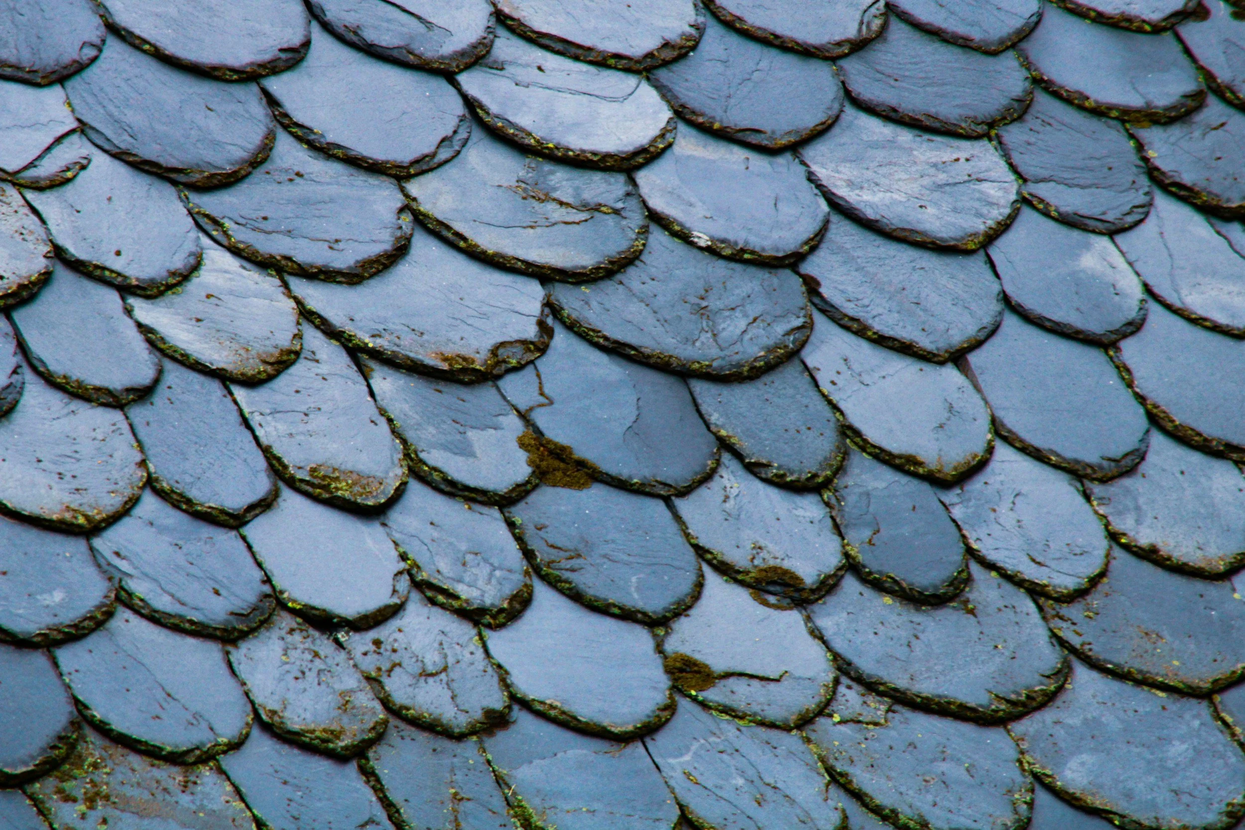 slate shingles used by local howard county md contractor for pitched roofs