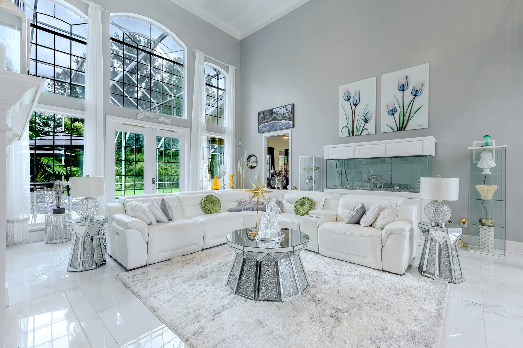 living room 1.jpg