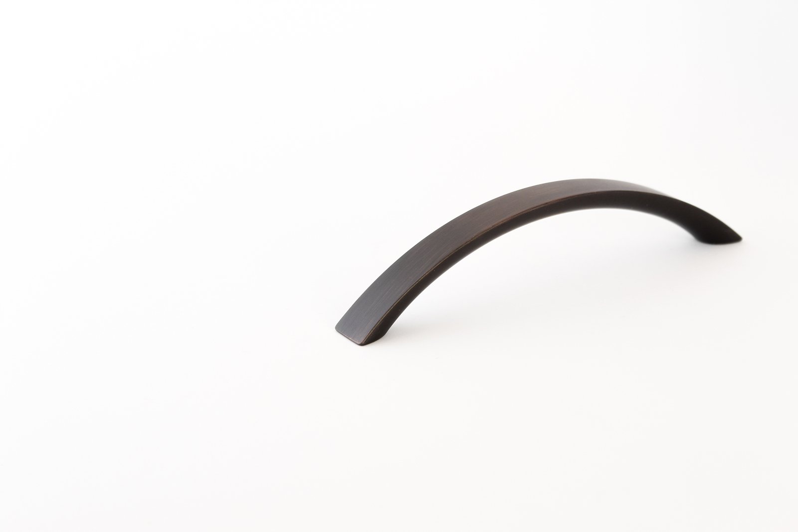 P-2278.10B-128mm-Oil-Brushed-Bronze-Flat-Top-Bow-Pull-1.jpg