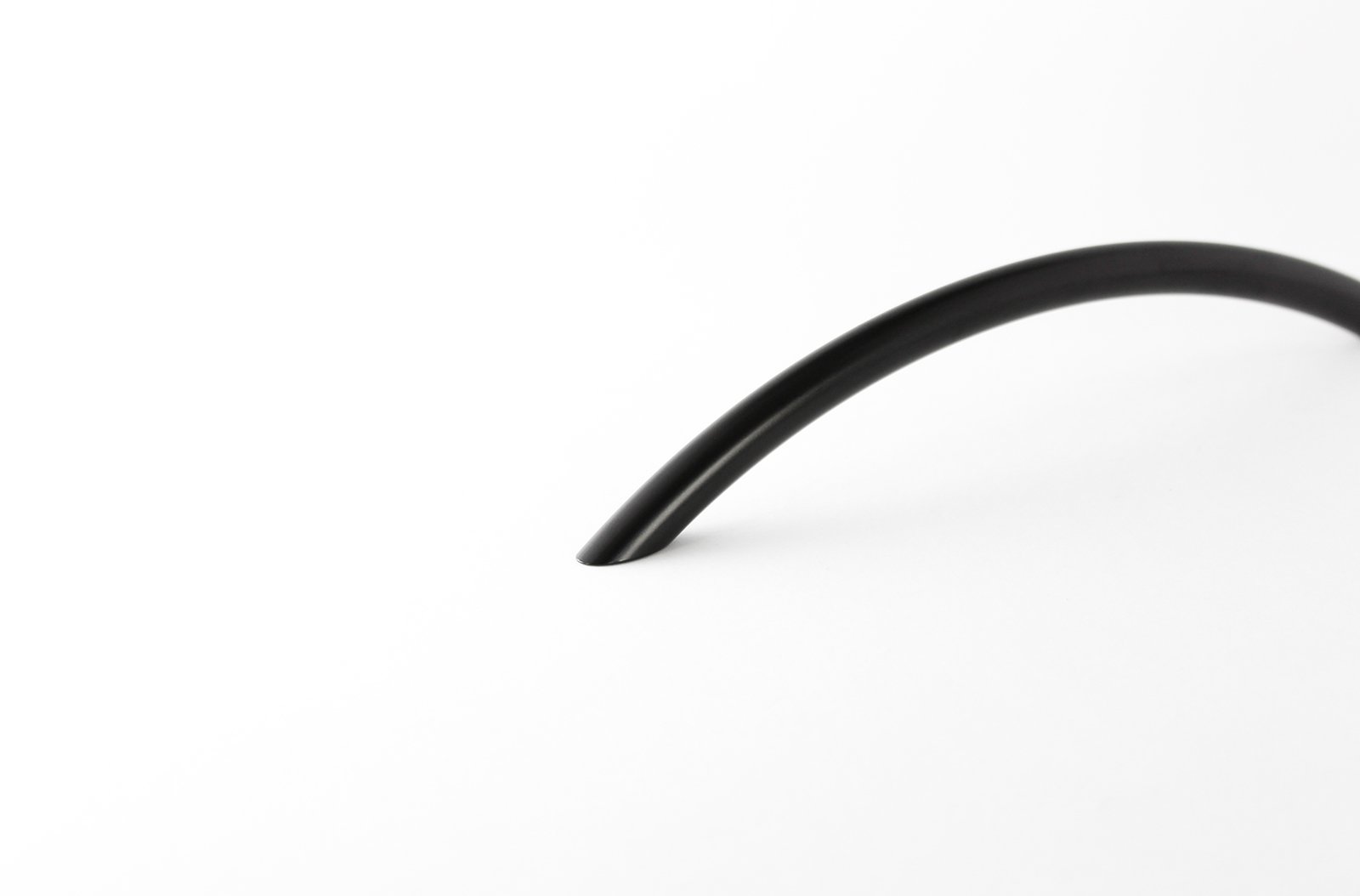 P-50-160.BK-160mm-Matte-Black-Rounded-Arch-Pull-4.jpg