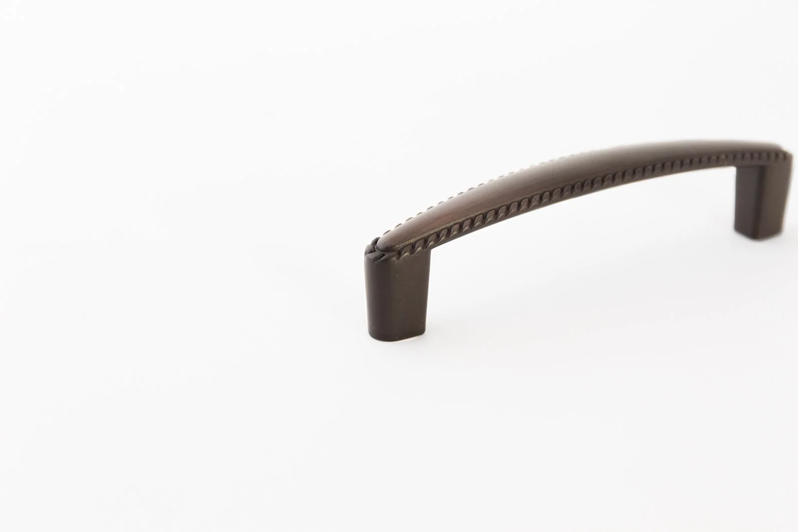 P-81366.10B-96mm-Oil-Brushed-Bronze-Braided-Deco-Pull-5.jpg