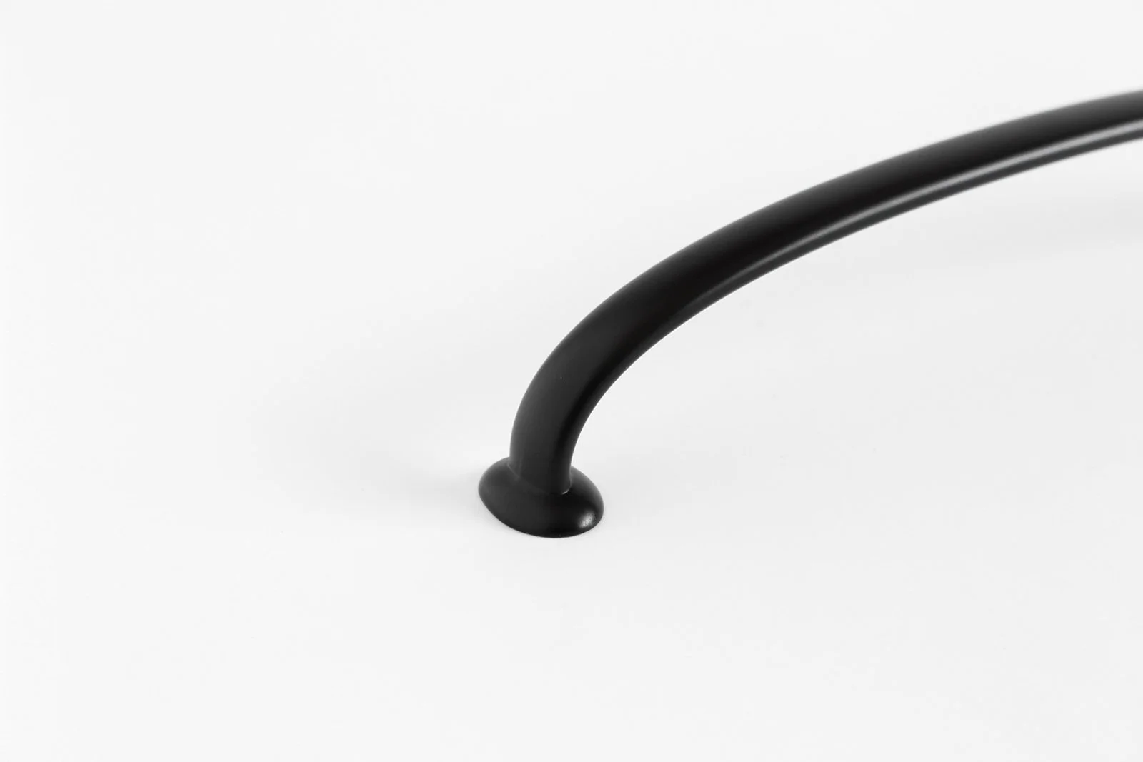P-87218.BK-160mm-Matte-Black-Deco-Pull-1.jpg