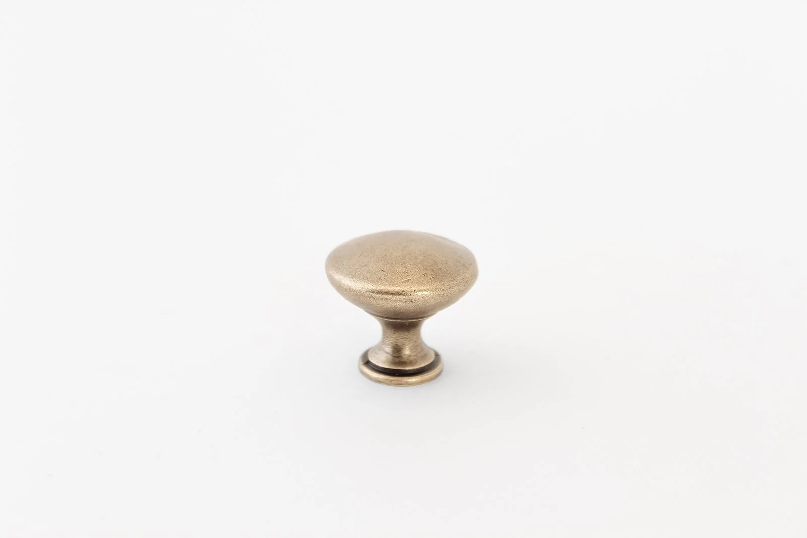 K-910.AB-30mm-Antique-Brass-Diecast-Knob-1.jpg