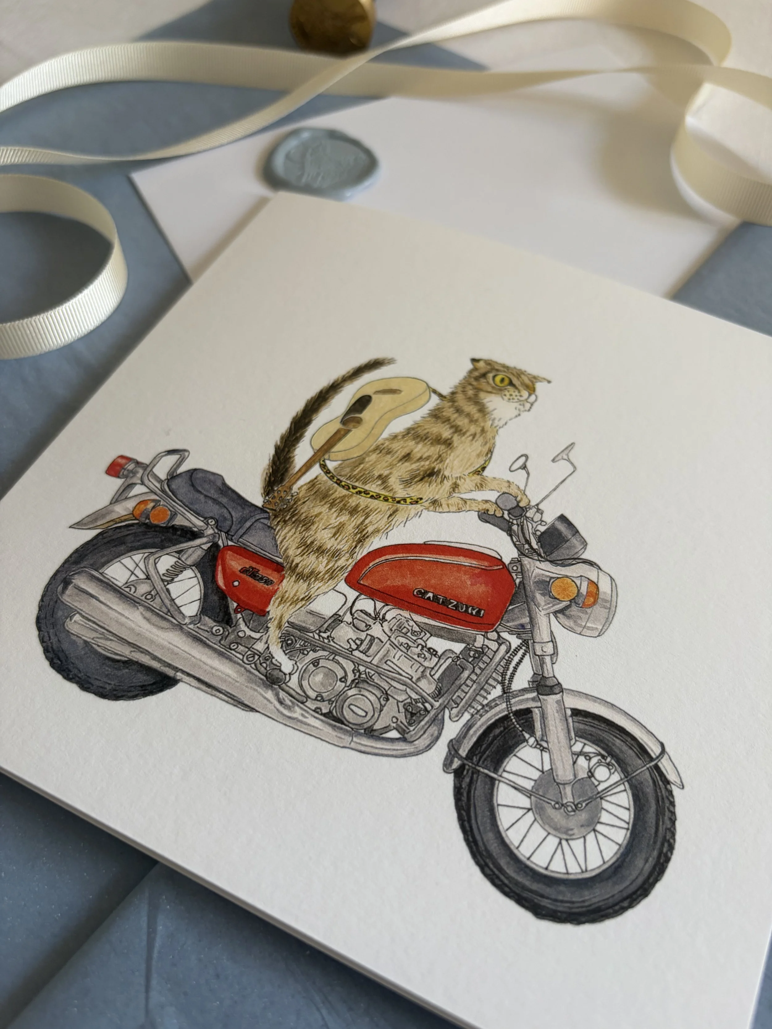 Illustration of a hamster riding a red motorcycle with a yellow saddle, with a white helmet on its head, on a white background.