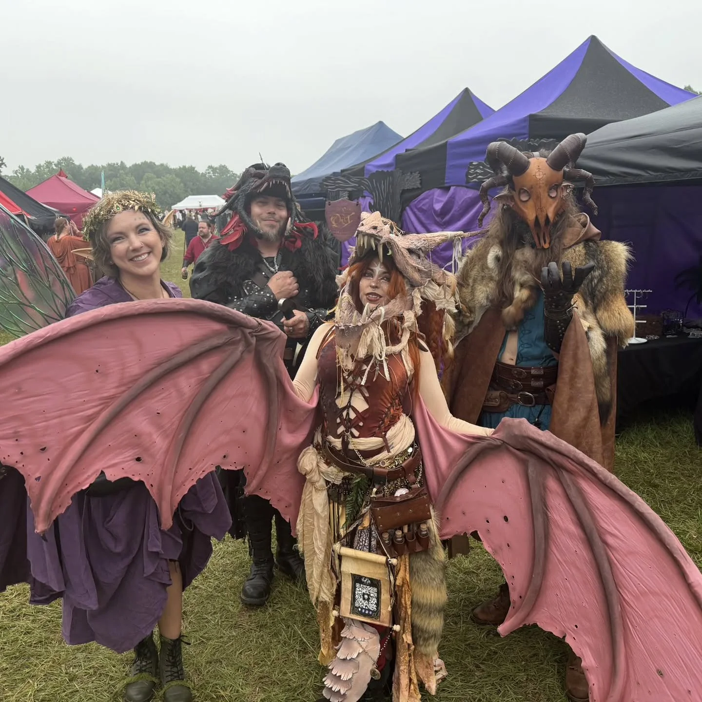 Fae Magic and Dragons always go well together! We couldn't get enough pictures with  @mossyfox_cosplay