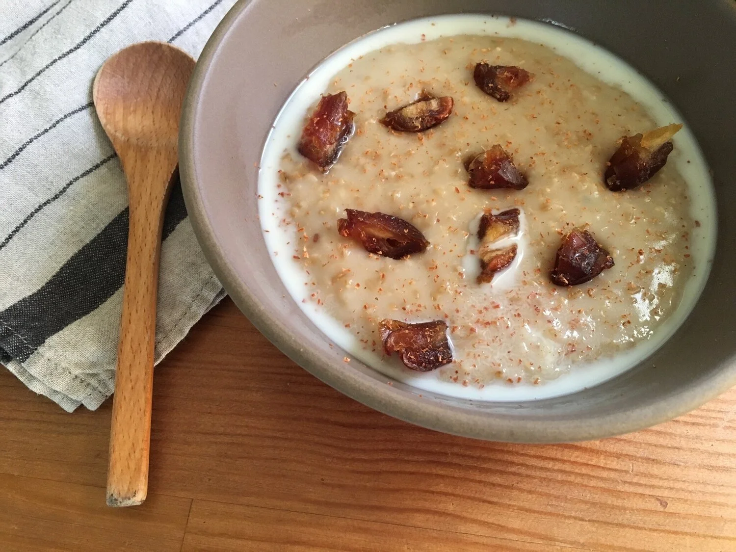 Steel-Cut Oats with Cardamom &amp; Dates