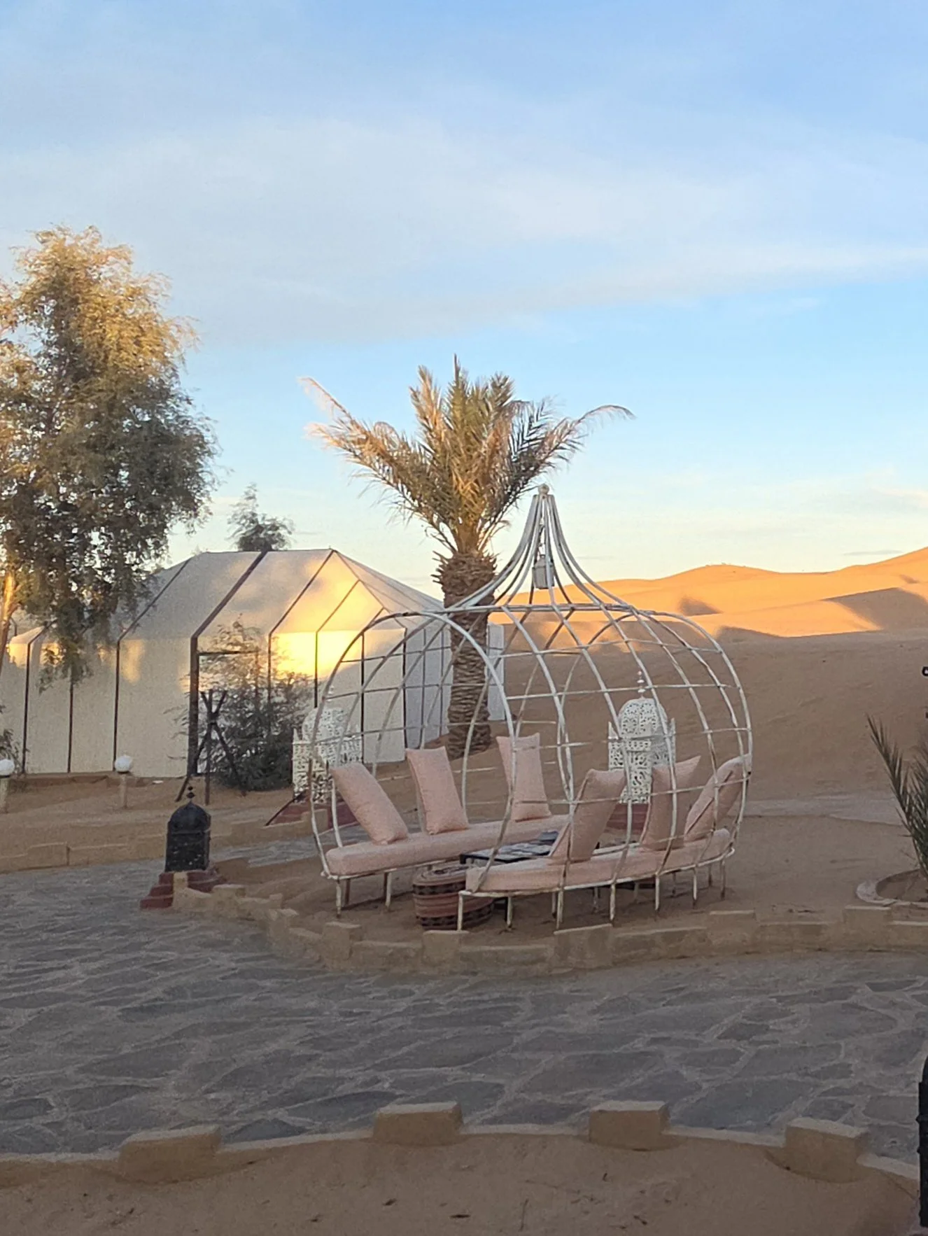 Saharaoutdoorlounge.jpg