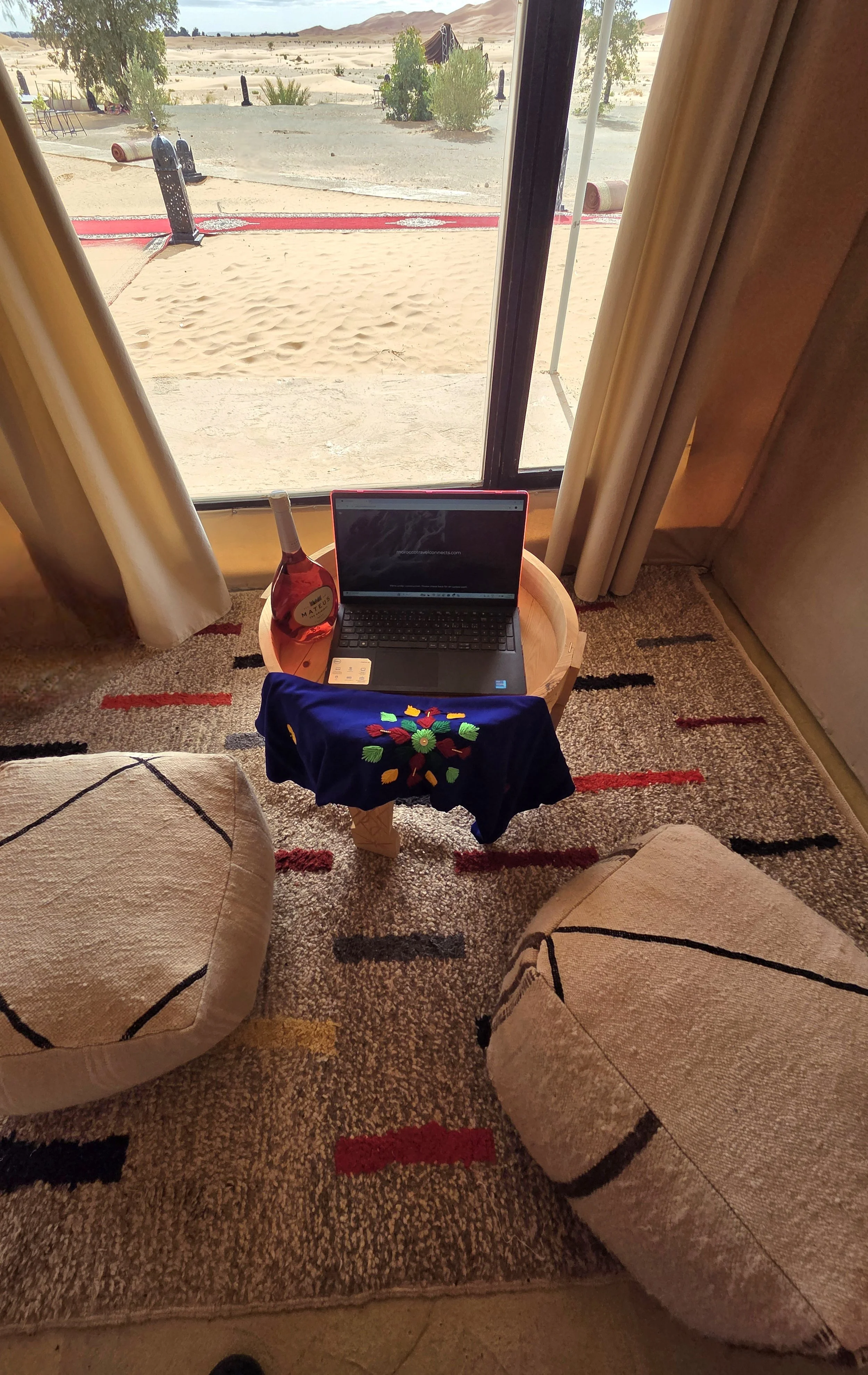 Saharalaptop.jpg