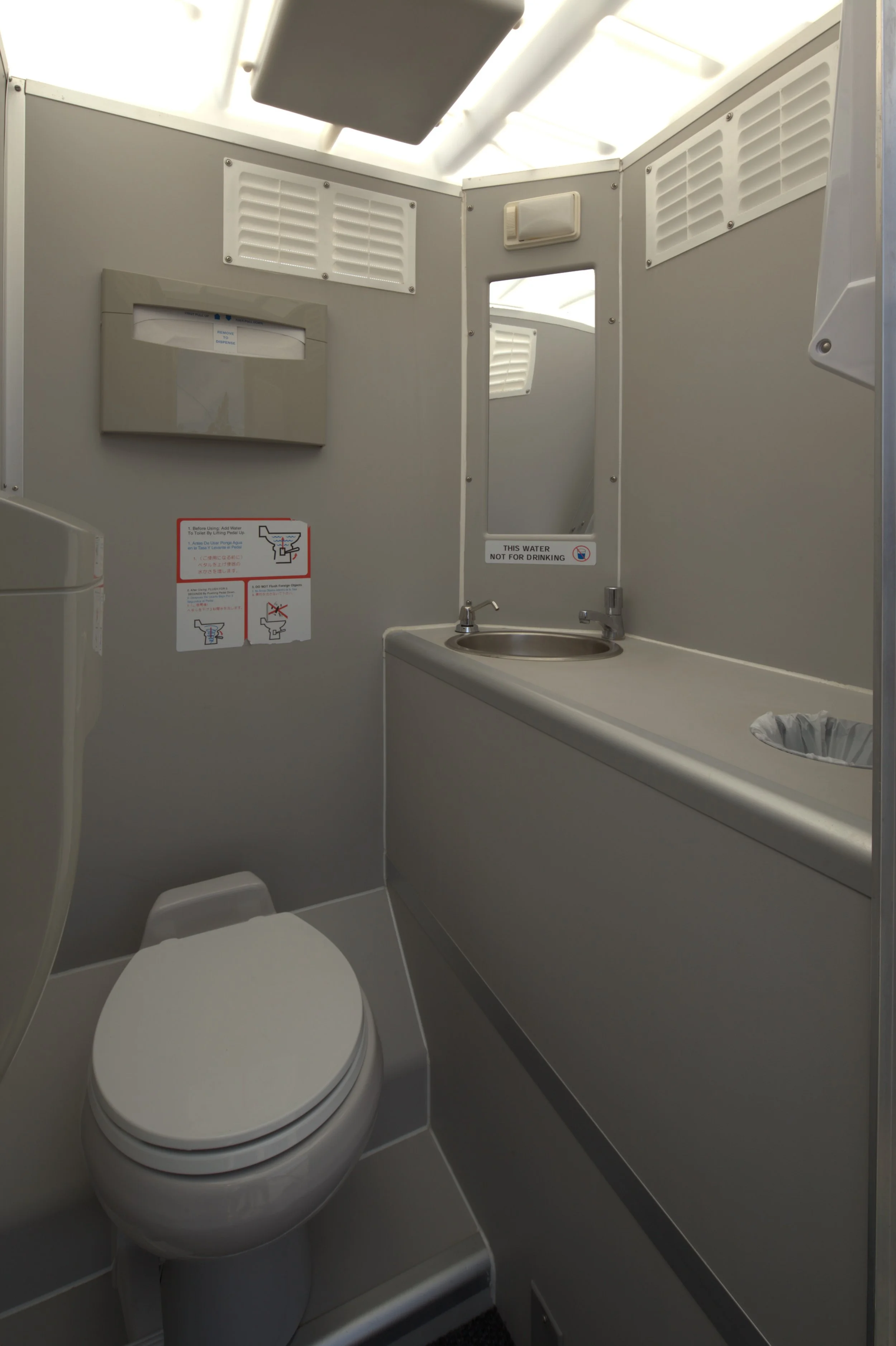VIP Restroom 3.jpeg