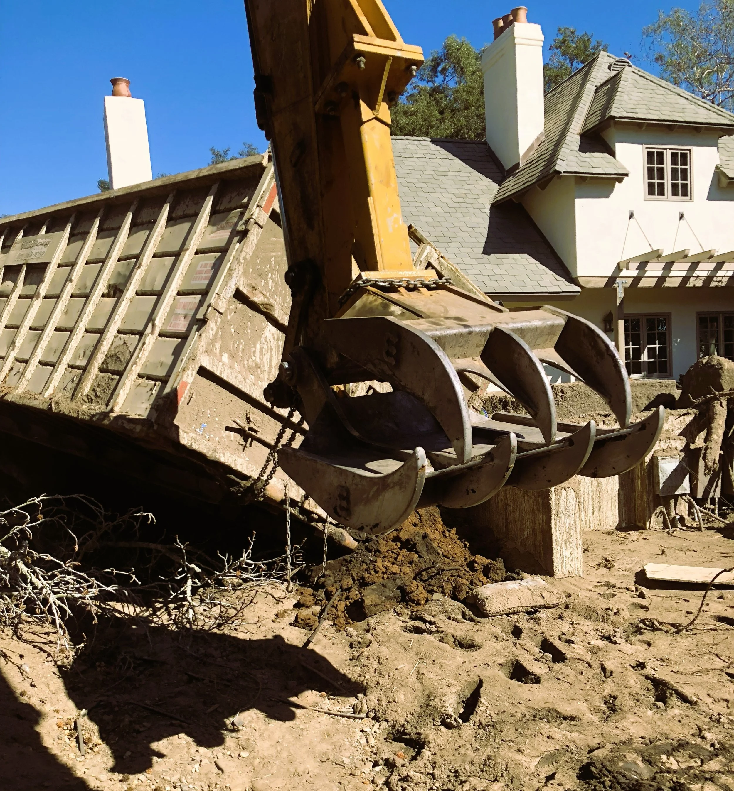 MarBorg roll-off container being cleaned up after the Montecito debris flow