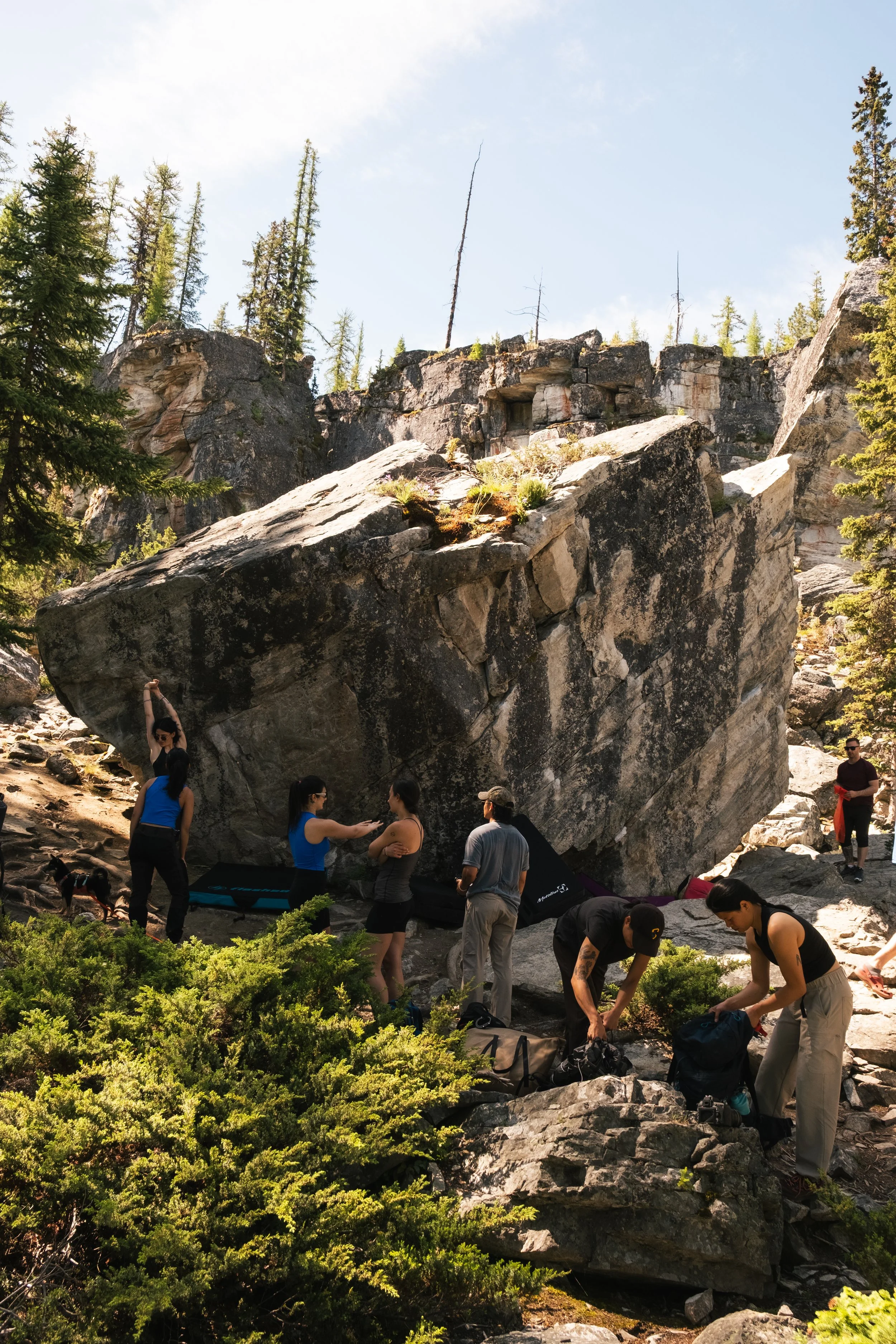 Outdoor Adventure Lifestyle Photography | In the Field Photoshoot | In-Action | Real-Life | Recreational Photography | Candid