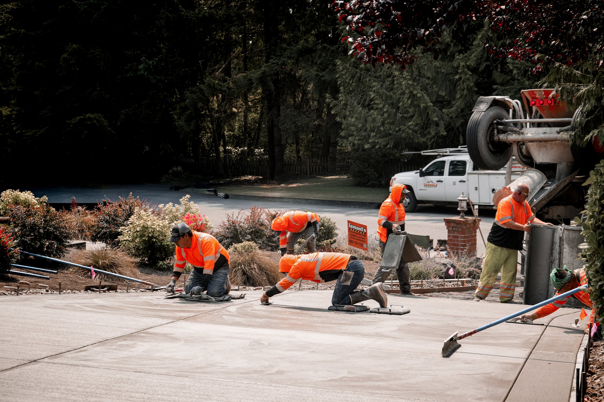 Concrete Crew- Sand Finish King County