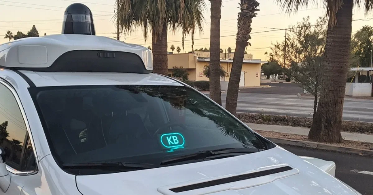 Waymo-One-display copy.webp