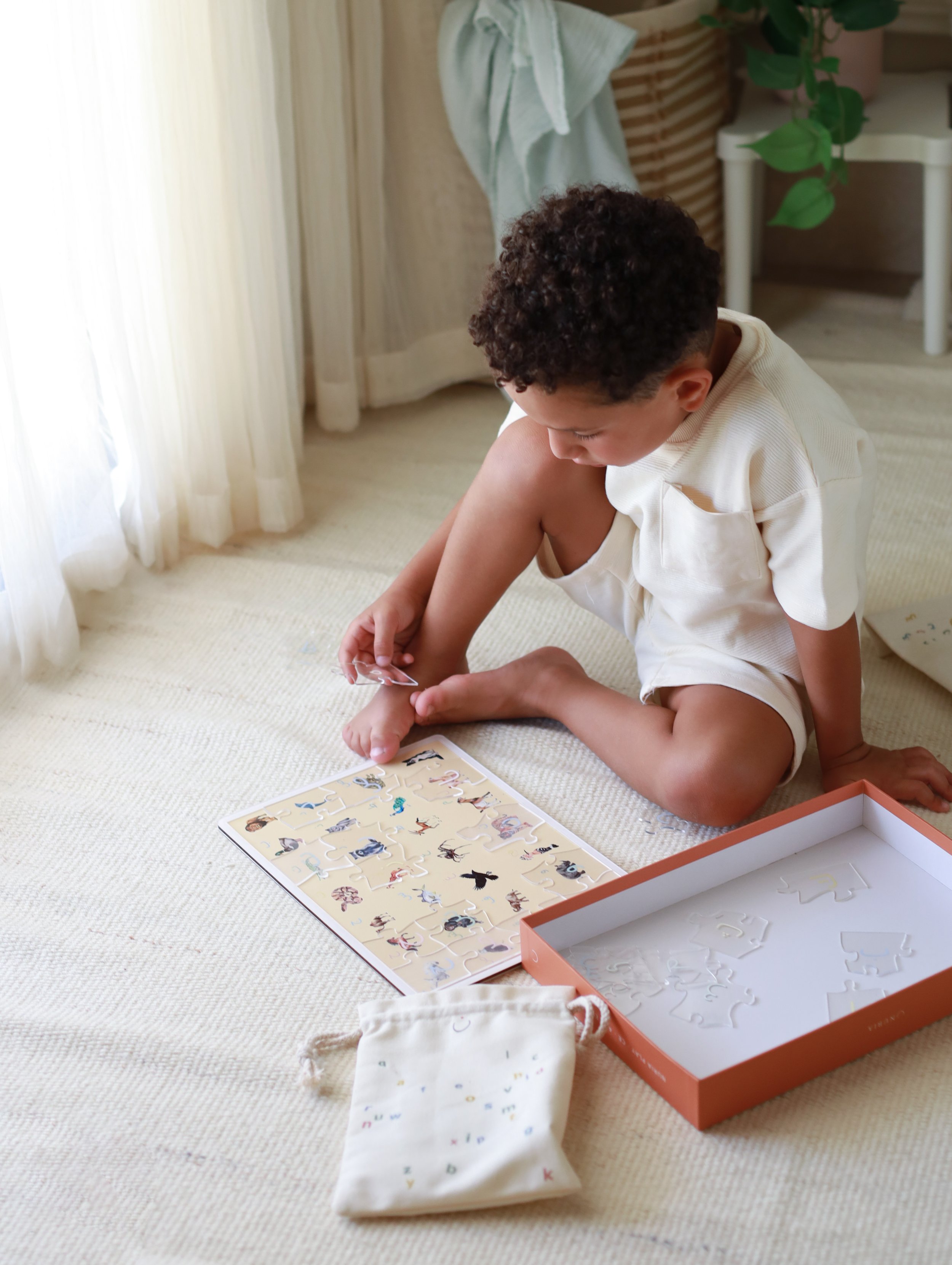 NURIA Focus Puzzle - Alphabet Edition (EN/AR)