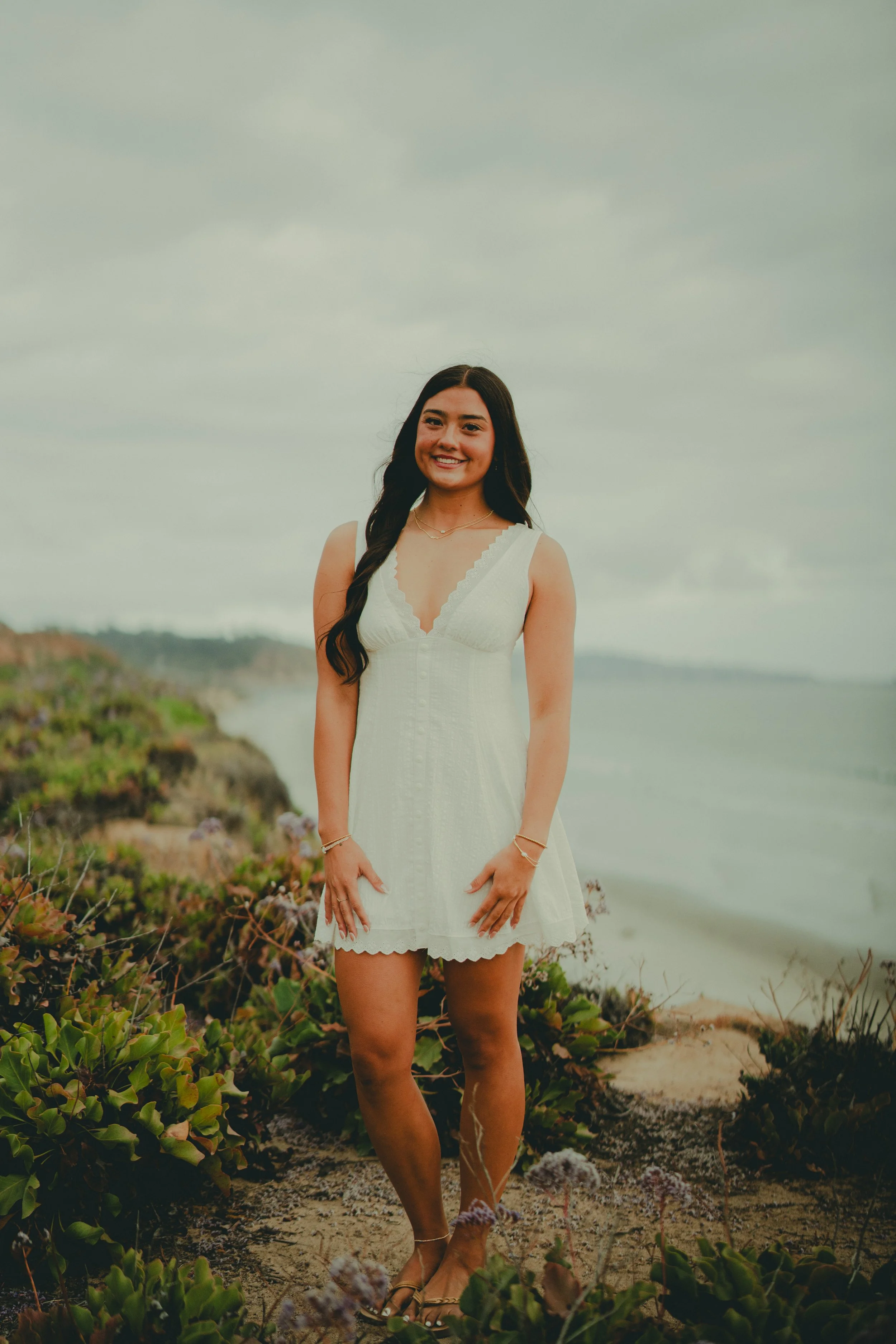 SARAH_GRAD_DELMAR_SHOTBYQWN-22 copy.jpg