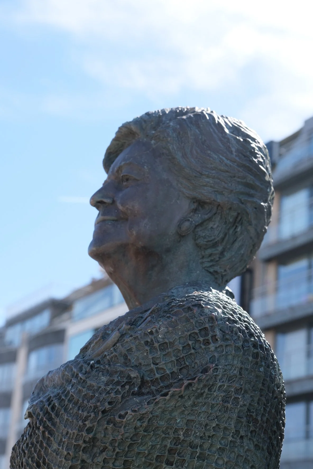 Borstbeeld Lucy Loes - Josyanne Vanhoutte