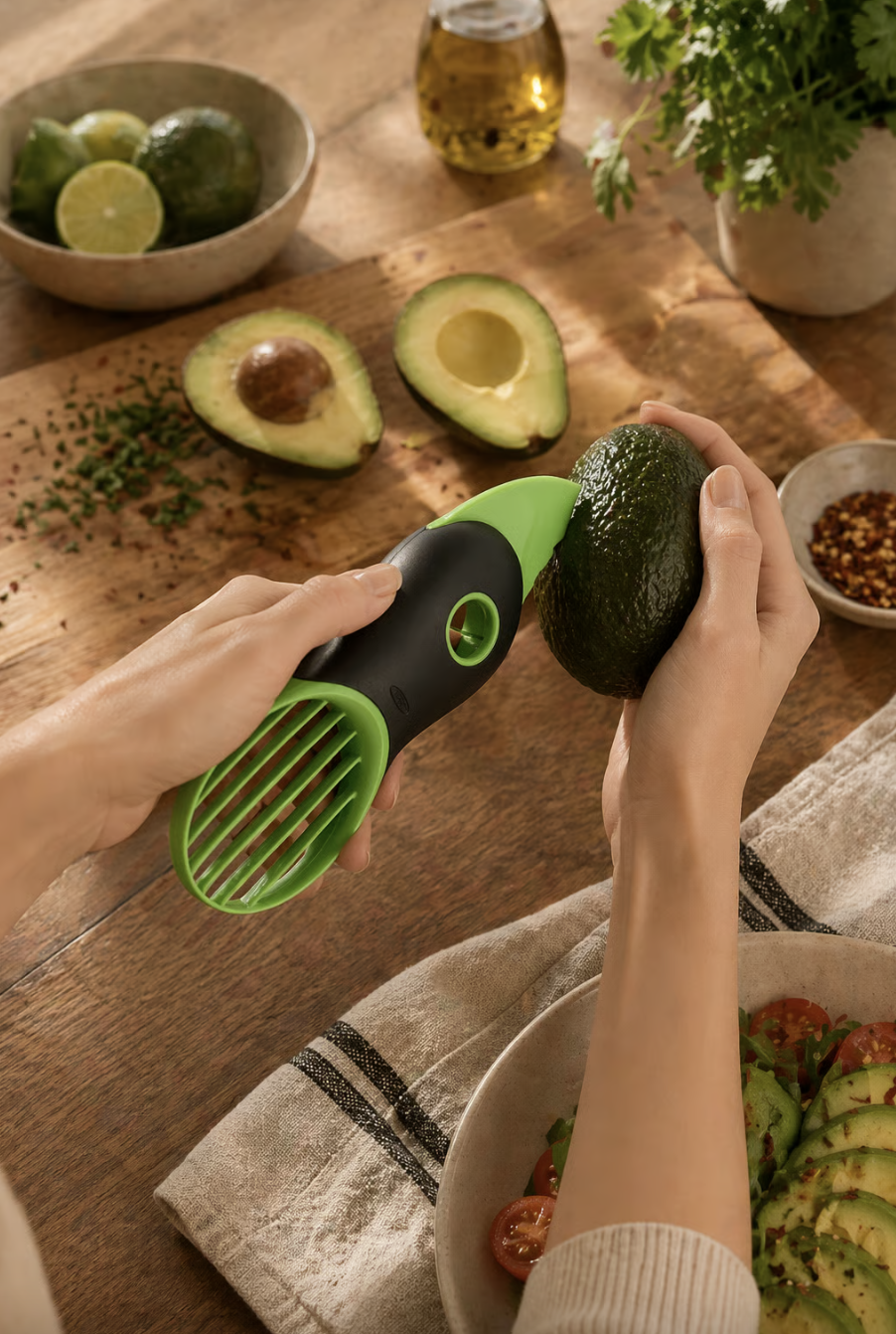 3-in-1 Avocado Slicer .png