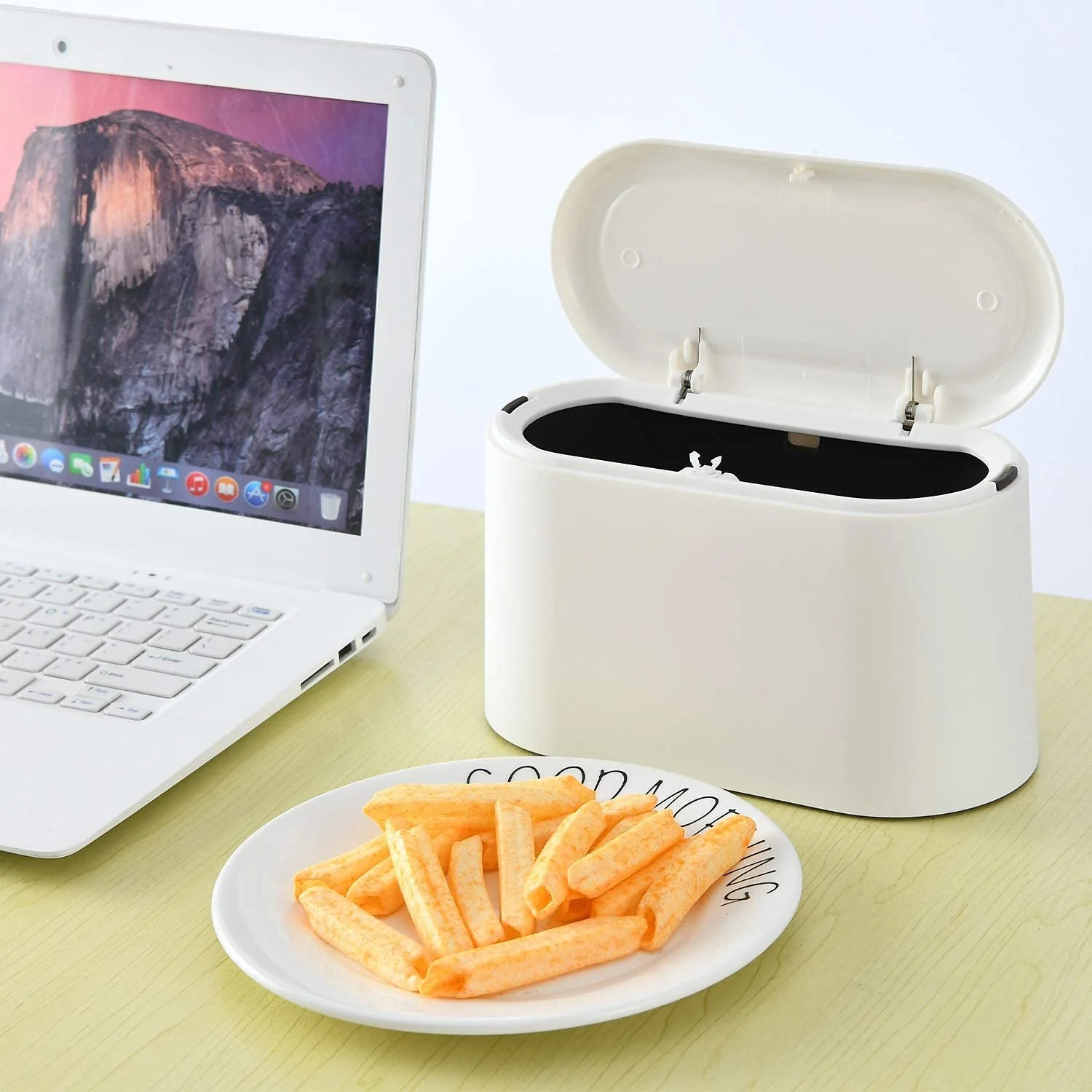Tiny Desk Trash Can2.jpg
