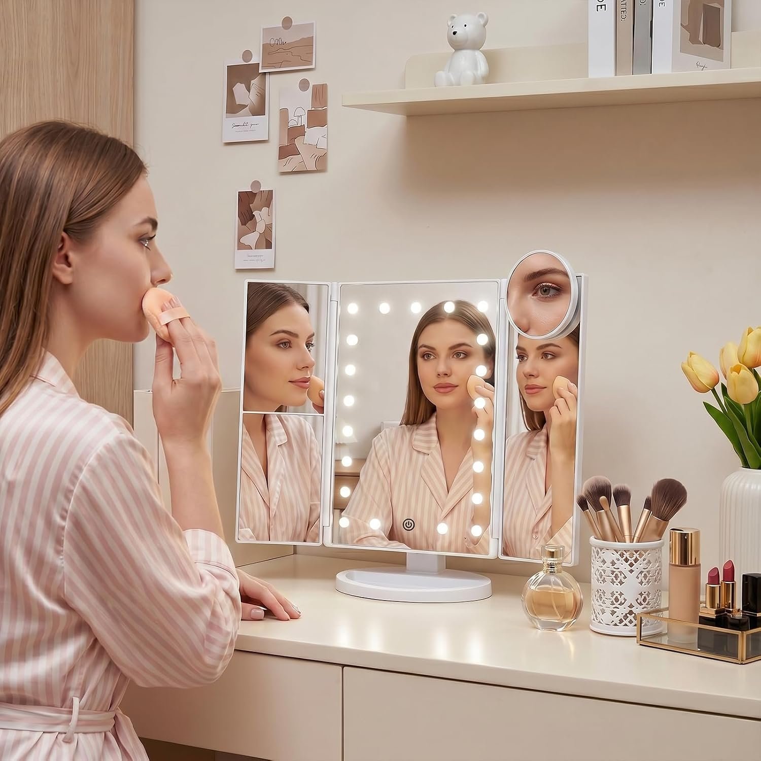  Lighted Magnifying Vanity Mirror 