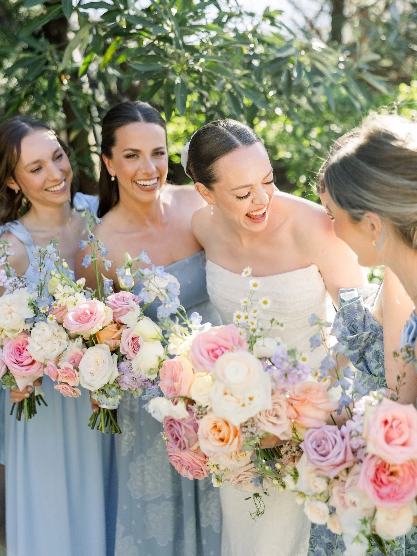 Maddy&rsquo;s gals 🦋
⠀⠀⠀⠀⠀⠀⠀⠀⠀
Photo - @hannahdianephoto
Planning - @katieocoordination
Signage - @bellebeckdesigns
Stationary - @ivoryisledesigns
Venue - @thecordelle
Bride - @maddybsmith__
⠀⠀⠀⠀⠀⠀⠀⠀⠀
Downtown Nashville Wedding Venue The Cordelle
