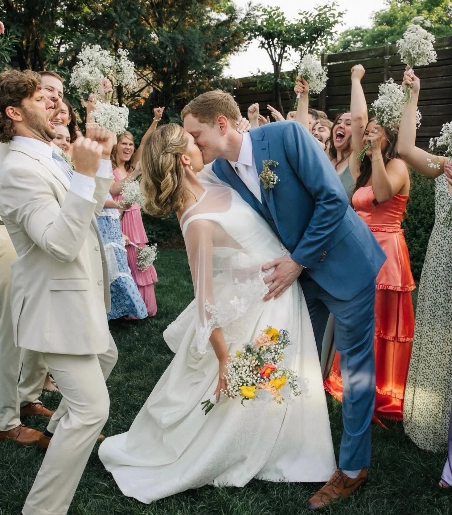 Megan &amp; Tyler 🌸✨
⠀⠀⠀⠀⠀⠀⠀⠀⠀
Florals: @nashvilleflowermarket 
Photography: @laurakallenphoto 
Planning: @grandtentsandevents 
Entertainment: @dj.connection 
Beauty: @rylieshepherd.beauty 
Venue: @thecordelle 
Content Creation: @bridalcontentcreato
