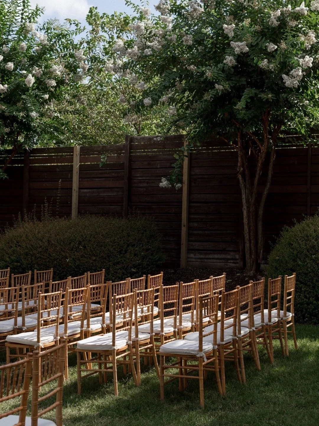 @___echoesofeden___ ceremony statement 💚
⠀⠀⠀⠀⠀⠀⠀⠀⠀
⠀⠀⠀⠀⠀⠀⠀⠀⠀
Photo @madiflo 
Planning @poshoccasions 
Video @joegilleystudios 
Venue @thecordelle 
Florals @___echoesofeden___