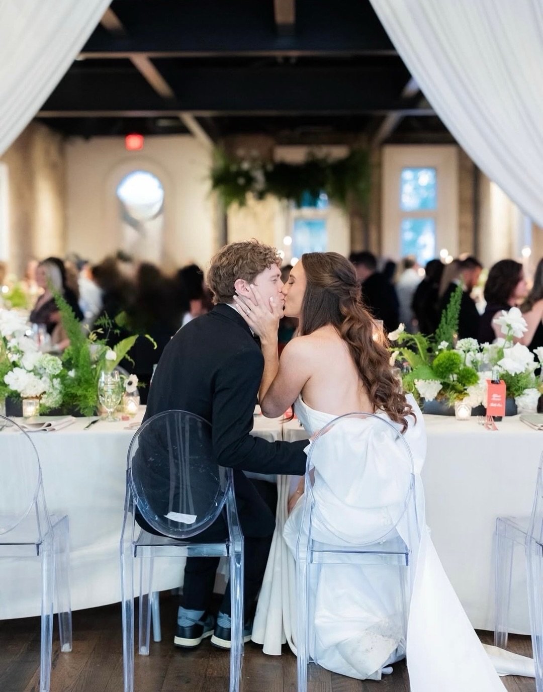 Olivia + Camden surrounded in love 🤍
⠀⠀⠀⠀⠀⠀⠀⠀⠀
Planning - @belalumiereevents 
Photography - @eleanorstenner
Content Creation - @contentbysamantha_ 
Dress - @thesomethingblueshoppe 
Paper - @dearcarolinepaper 
HMU - @hairdresserhali 
Rentals - @renta