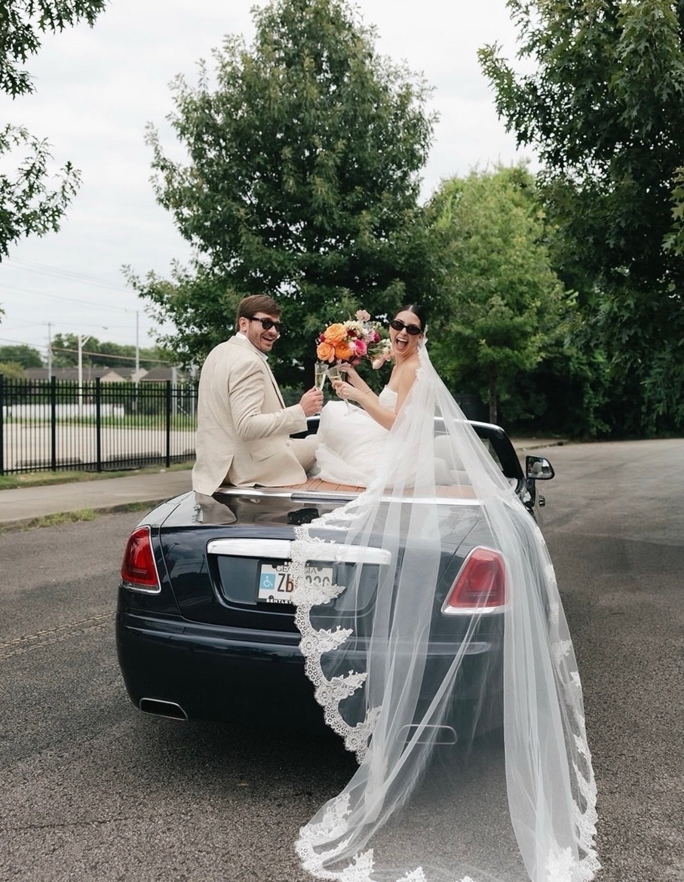 THE NEWLYWEDS 😎
⠀⠀⠀⠀⠀⠀⠀⠀⠀
Photography: @lrow.photography
DOC: @katieocoordination
Florals: @perknpetal
HMUA: @theskinclubagency
Gown: @moniquelhuillierbride @thebrideroom
Veil: @aandbe_bridalshop
Shoes: @jeffreycampbell
Suit: @josephabboud
Band: @wa