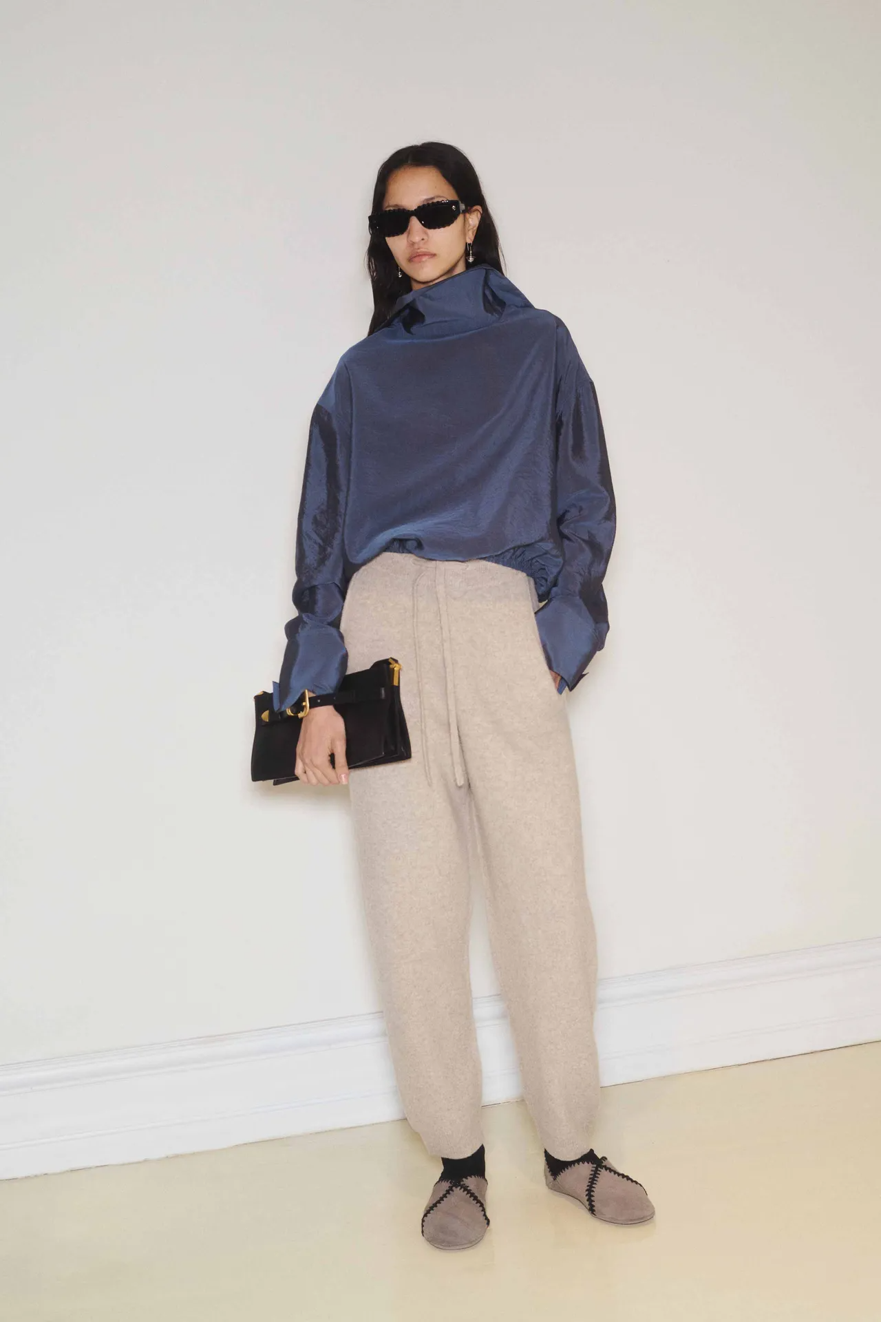 00018-nanushka-fall-2025-ready-to-wear-credit-brand.png