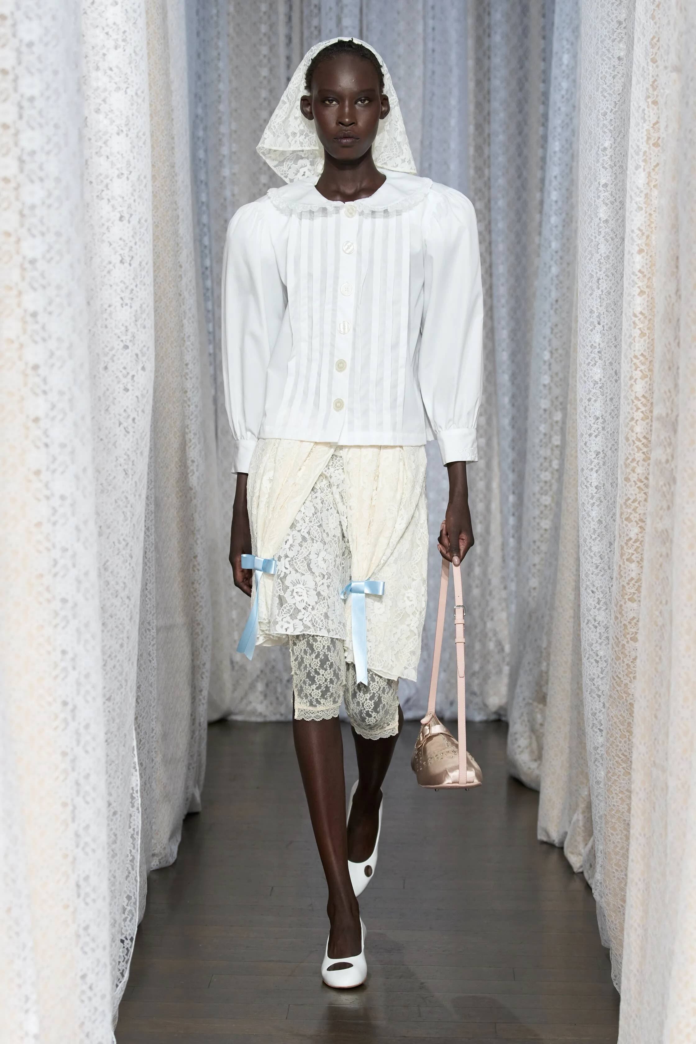 00007-sandy-liang-spring-2026-ready-to-wear-credit-gorunway.jpeg