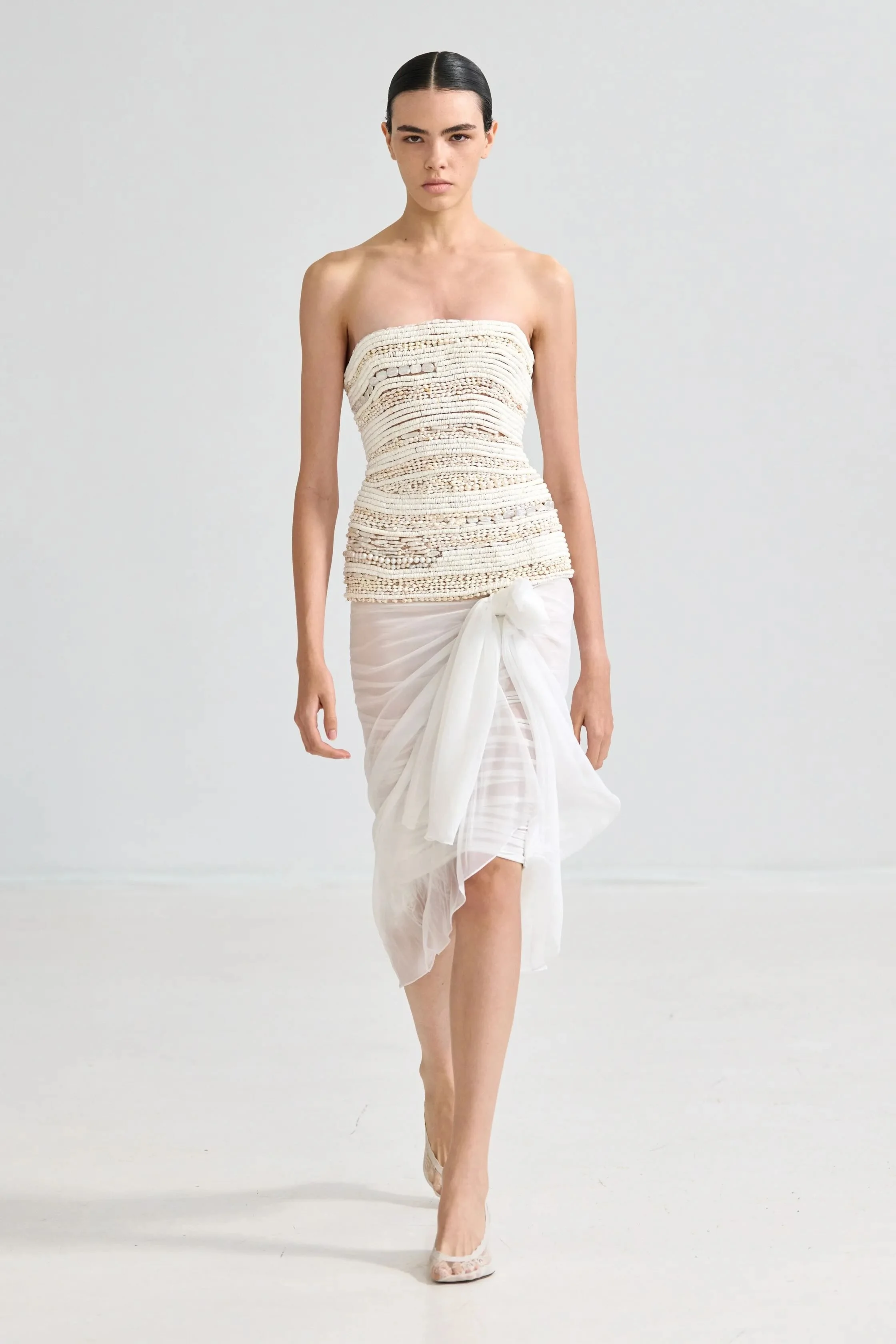 00022-area-spring-2027-ready-to-wear-credit-gorunway.jpeg