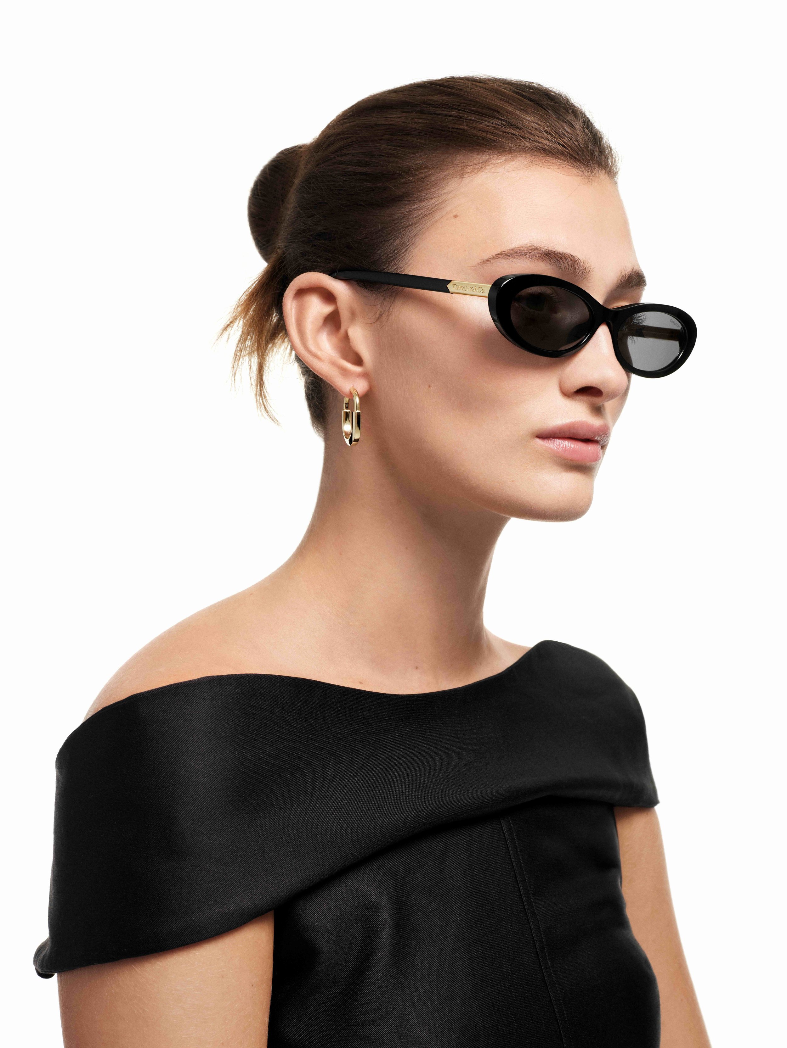 _75957254_FALL25-EYEWEAR-SIO_SHOT02_064_STEPHENREBECCA_250813_C.jpeg