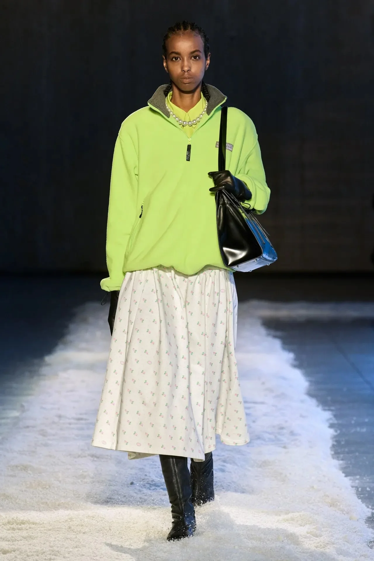 00027-sandy-liang-fall-2025-ready-to-wear-credit-gorunway.jpeg