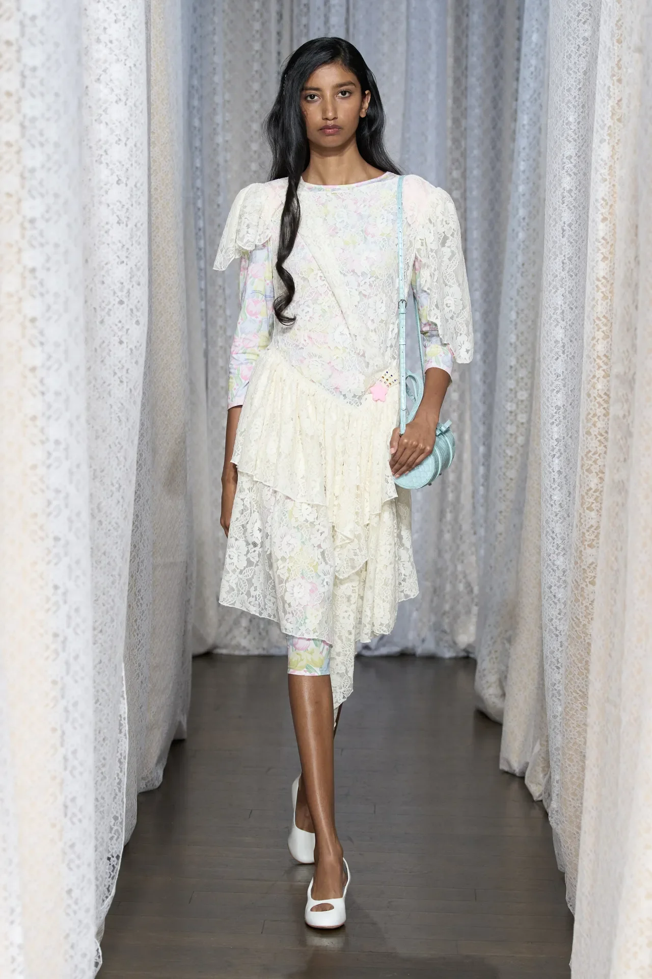 00009-sandy-liang-spring-2026-ready-to-wear-credit-gorunway.webp