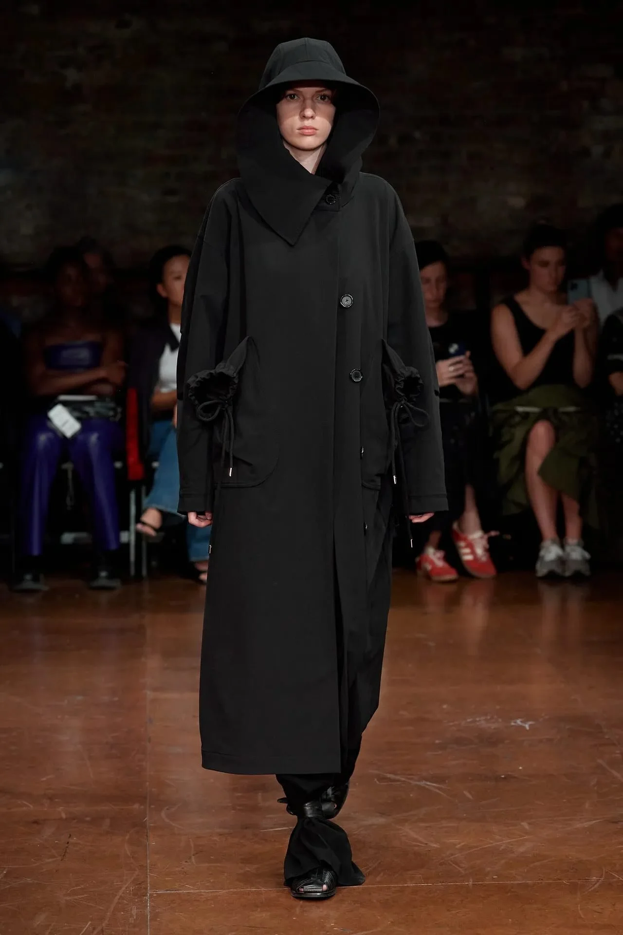 00008-ashlyn-spring-2023-ready-to-wear-credit-gorunway.jpeg