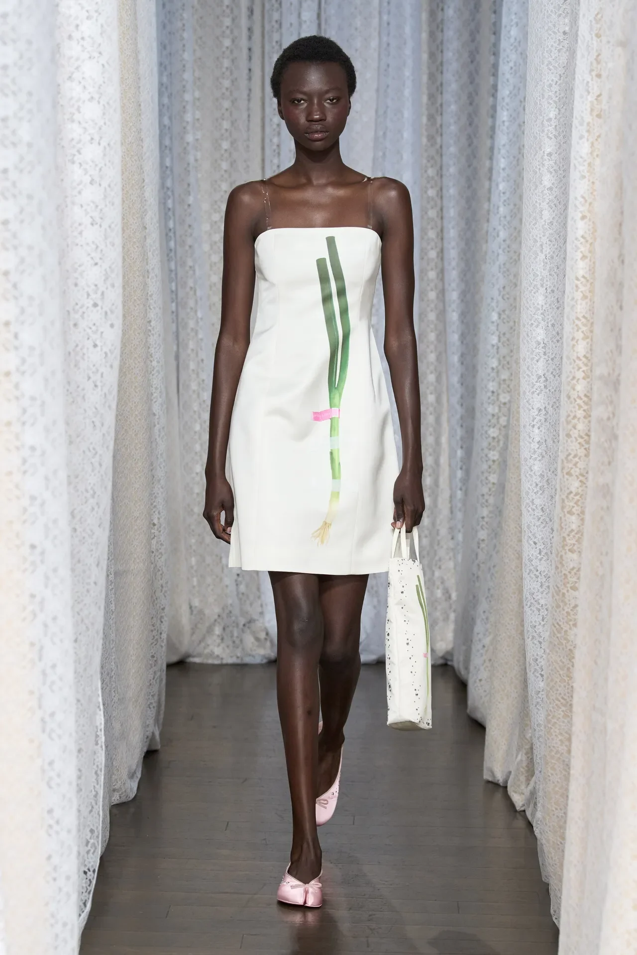 00011-sandy-liang-spring-2026-ready-to-wear-credit-gorunway.webp