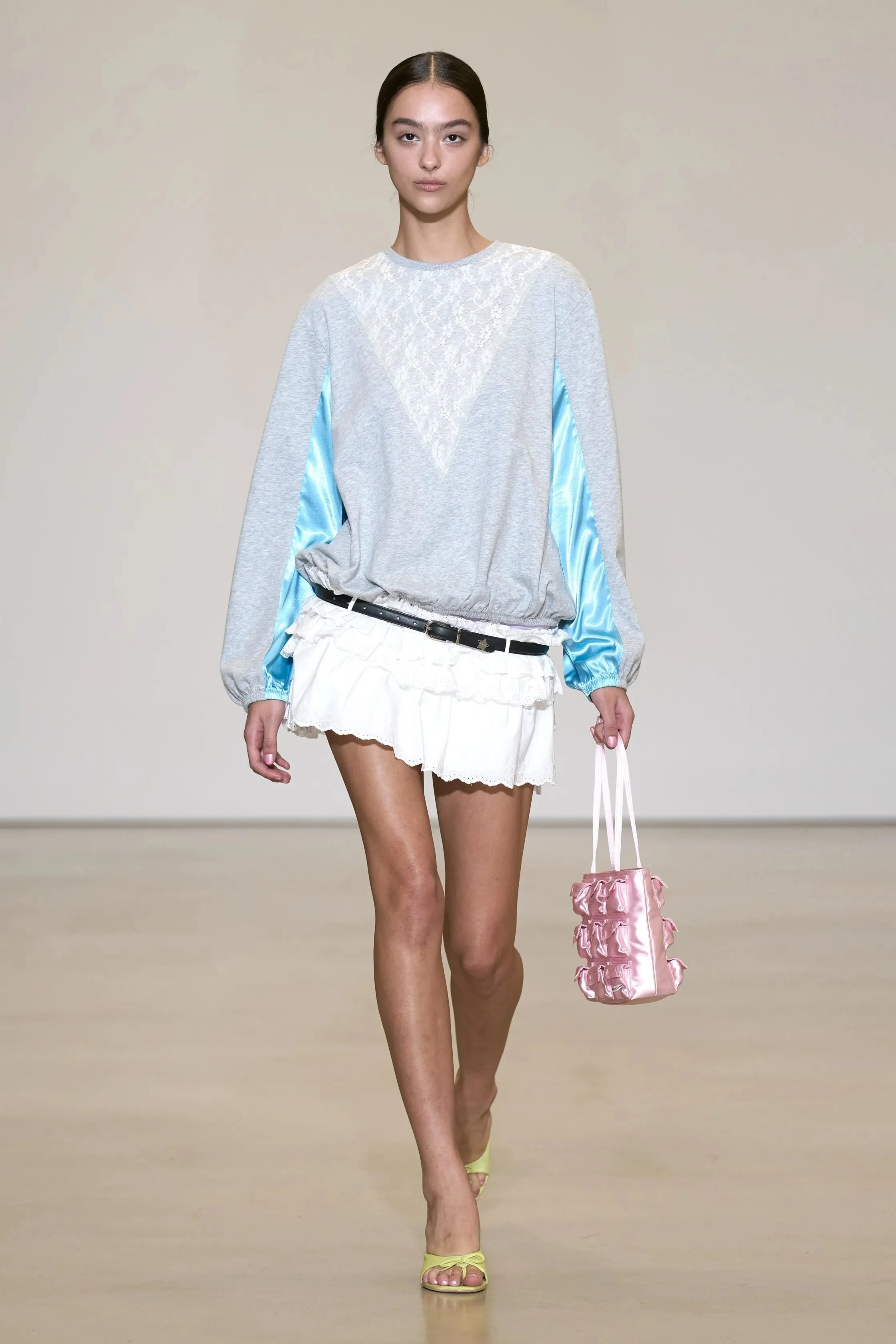 00007-sandy-liang-spring-2027-ready-to-wear-credit-gorunway.jpeg