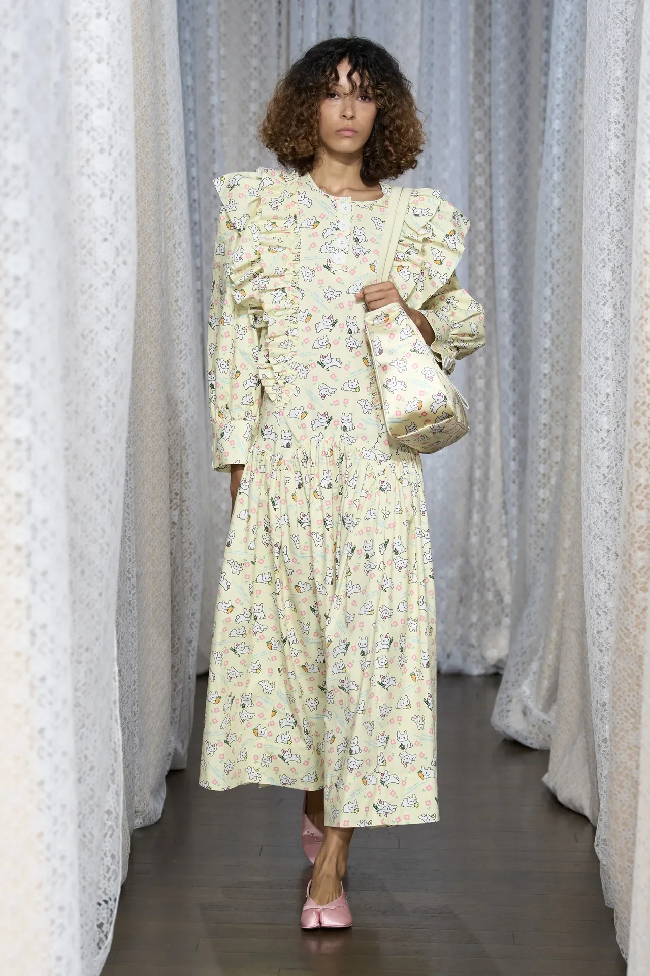 00015-sandy-liang-spring-2026-ready-to-wear-credit-gorunway.webp